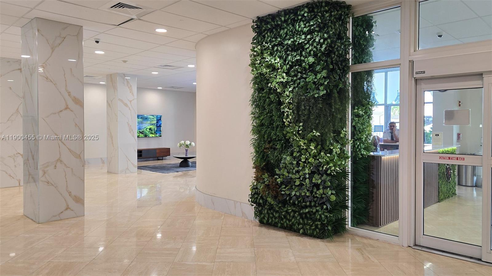 WINSTON TOWERS 100 CONDO - Residential Lease