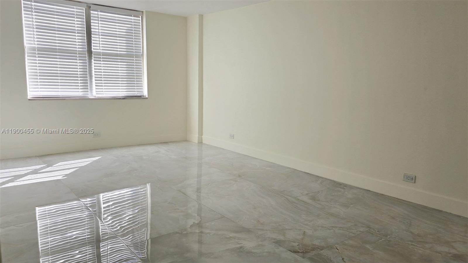 WINSTON TOWERS 100 CONDO - Residential Lease