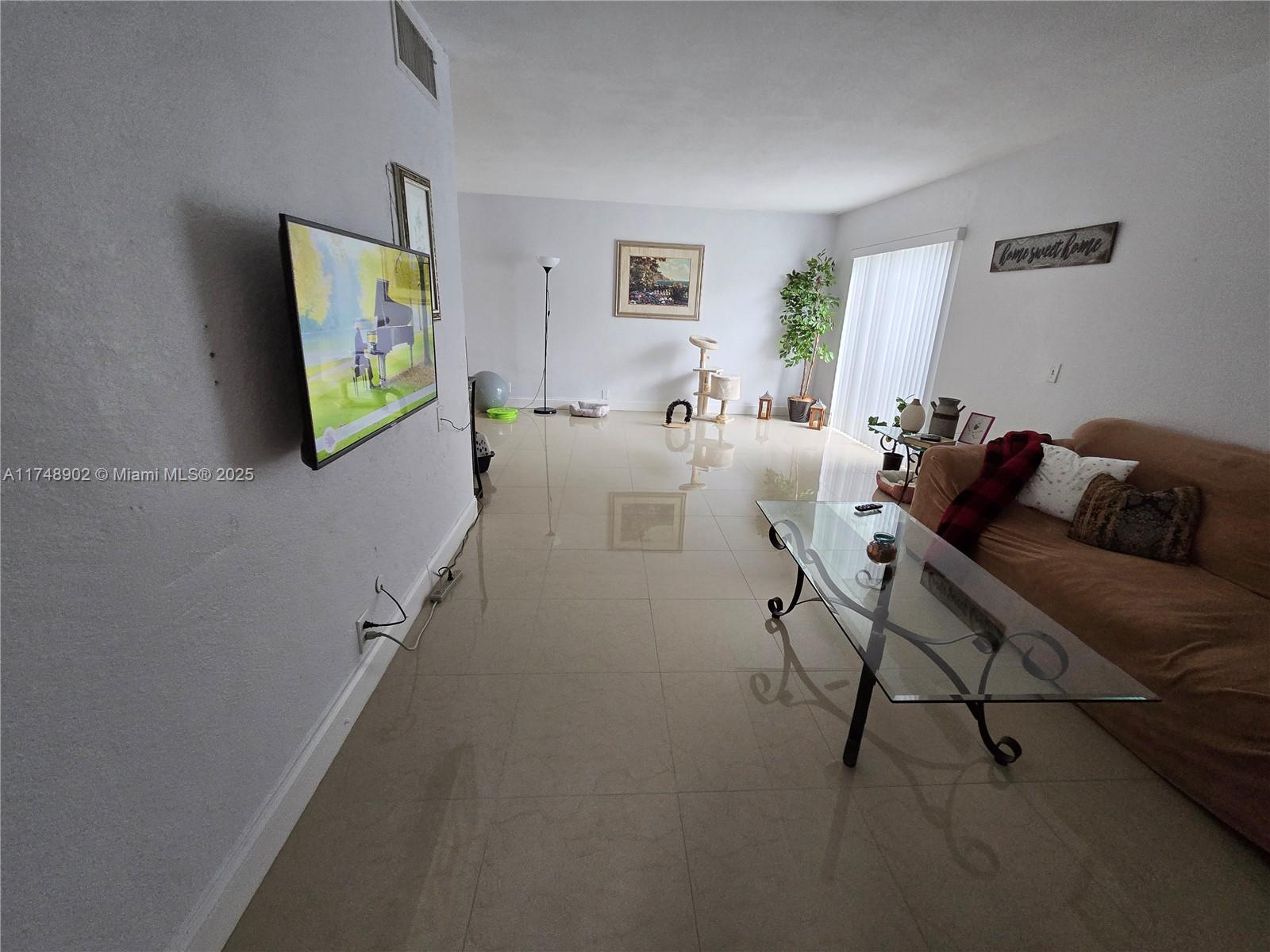 SOUTH LAKE VILLAS CONDO - Residential