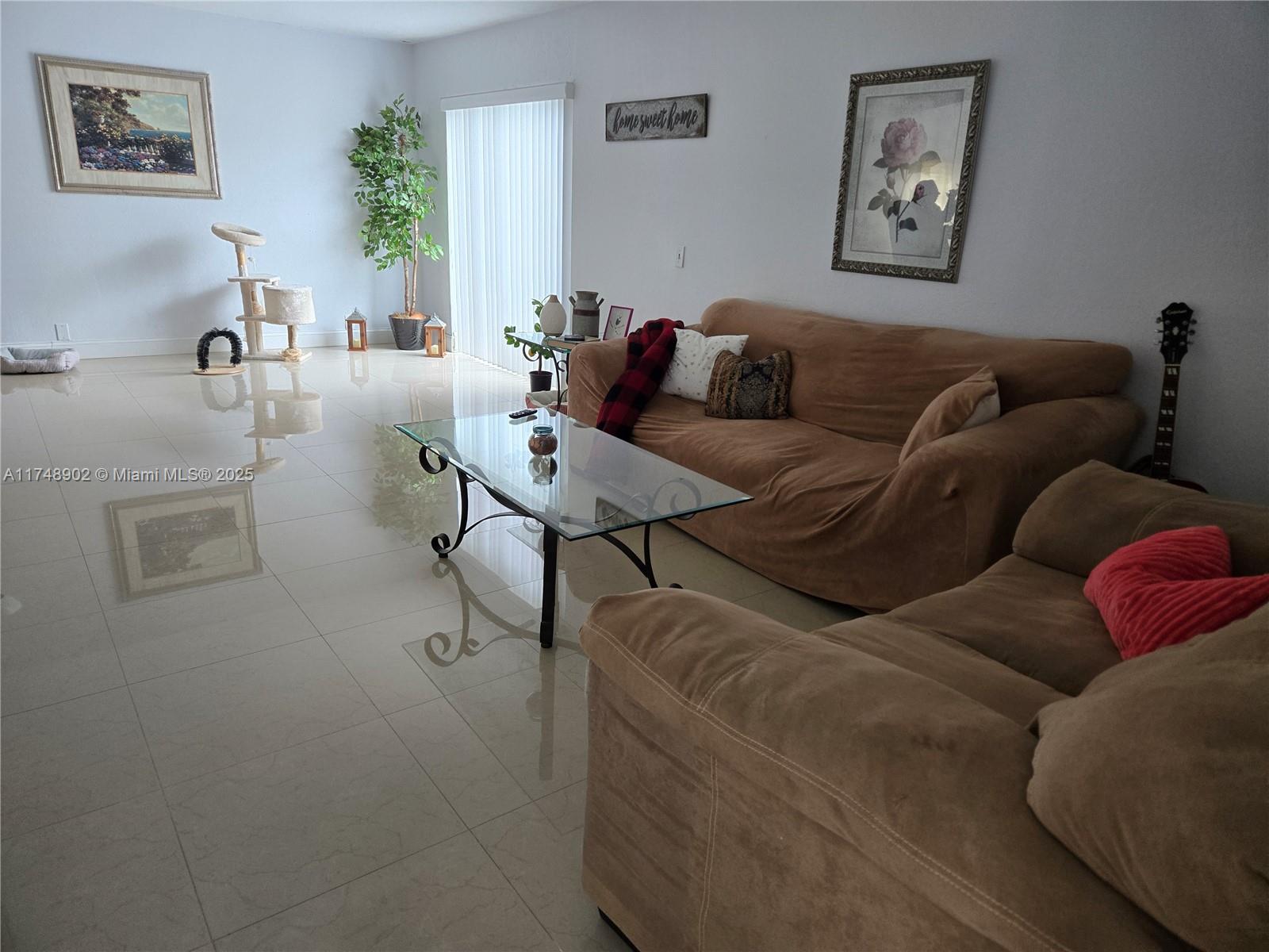 SOUTH LAKE VILLAS CONDO - Residential