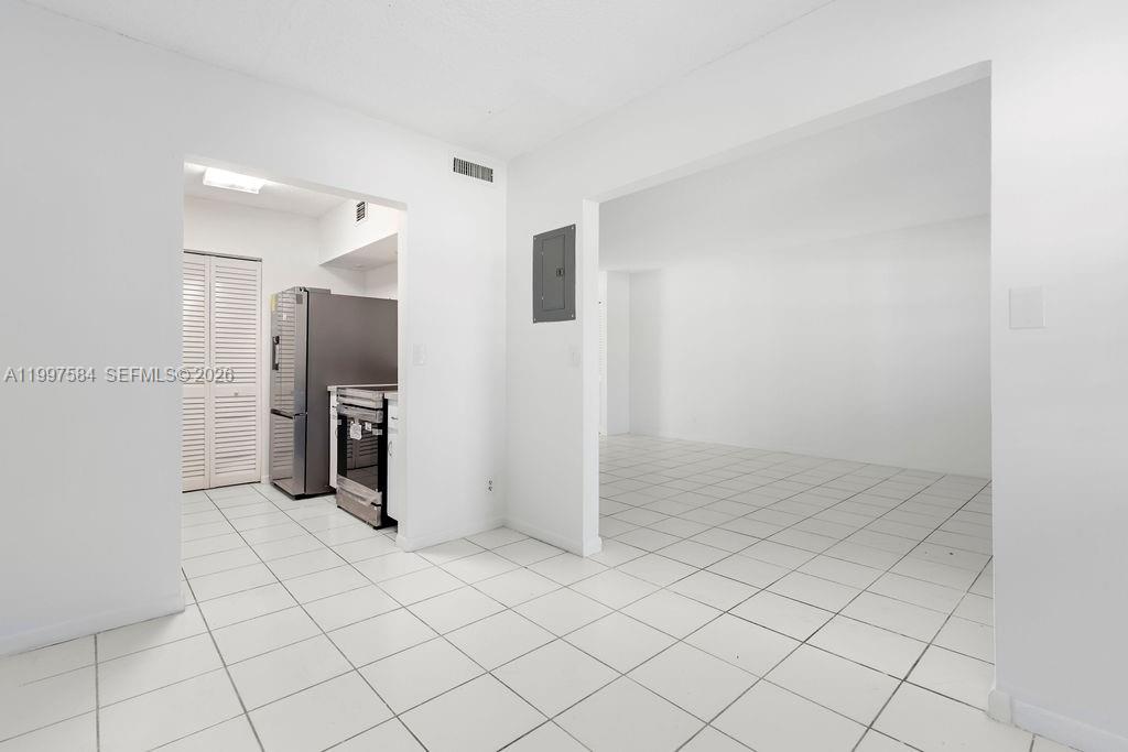 PALM VILLAGE CLUB CONDO - Residential