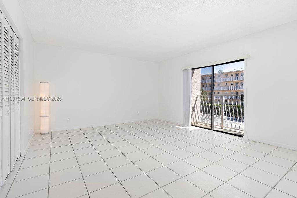 PALM VILLAGE CLUB CONDO - Residential