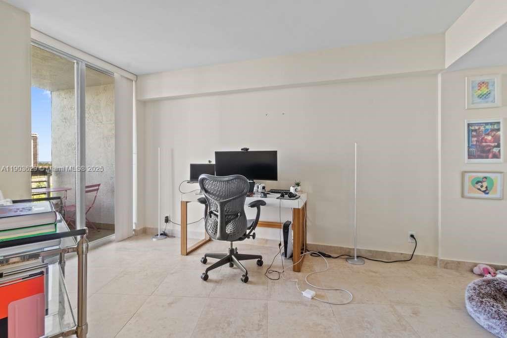 MYSTIC POINTE CONDO NO ON - Residential