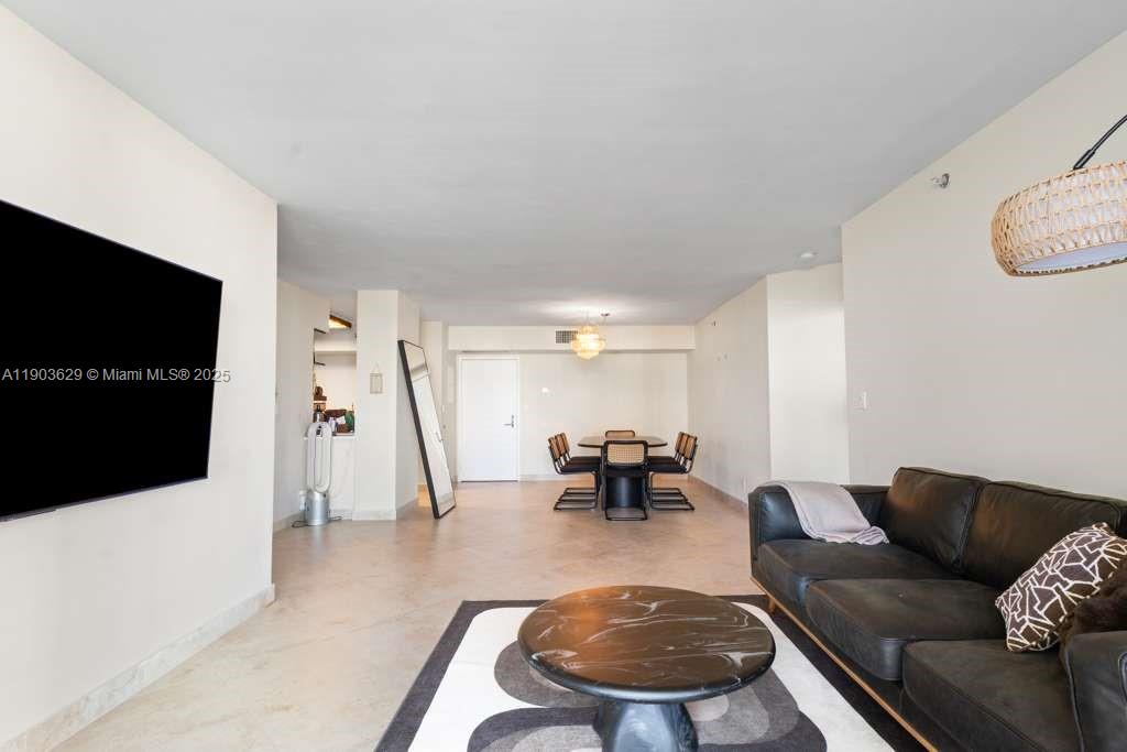 View photos, virtual tours, details... 3600 Mystic Pointe Dr 1209