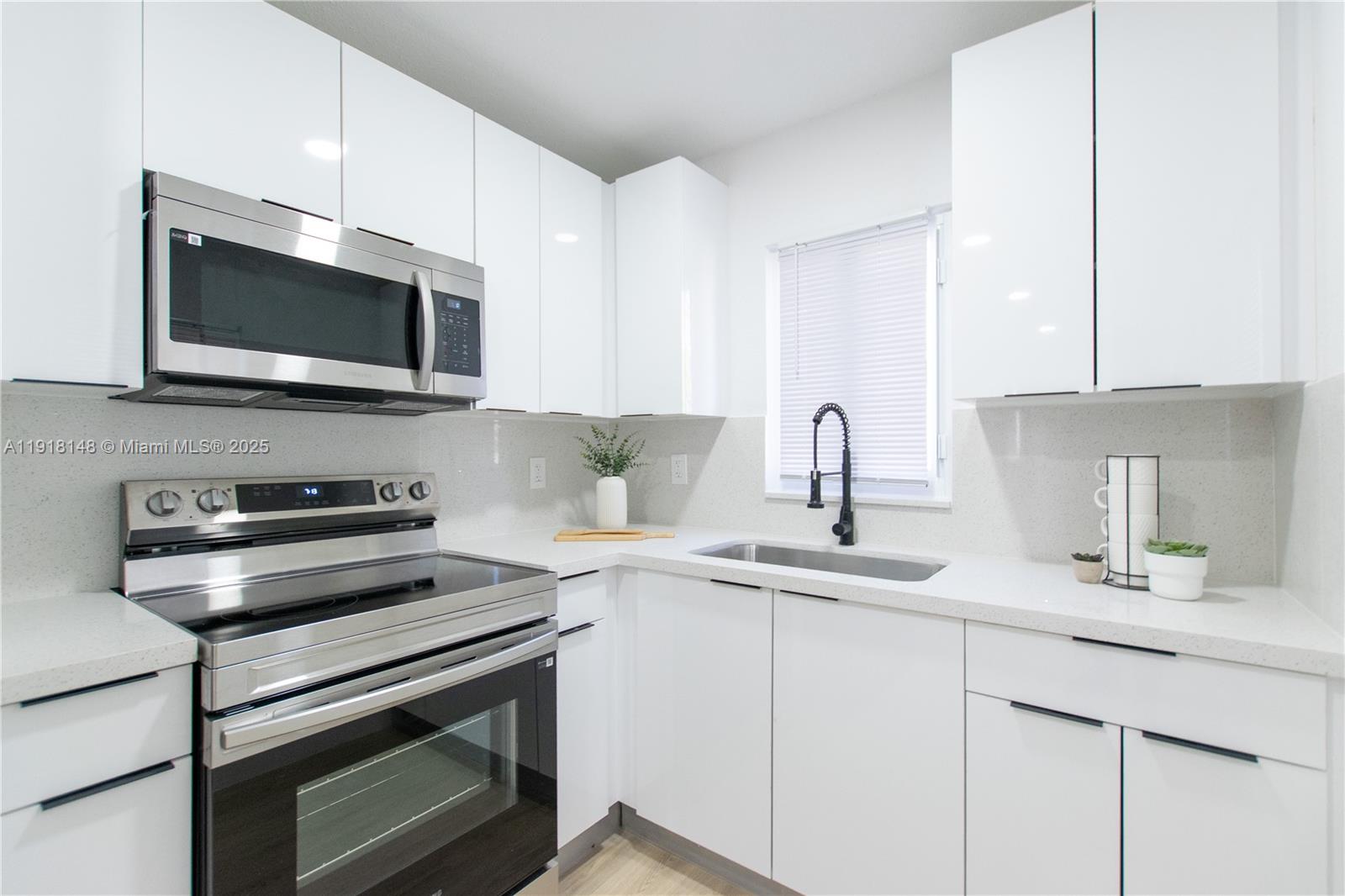 EAST GULFAIR - Residential