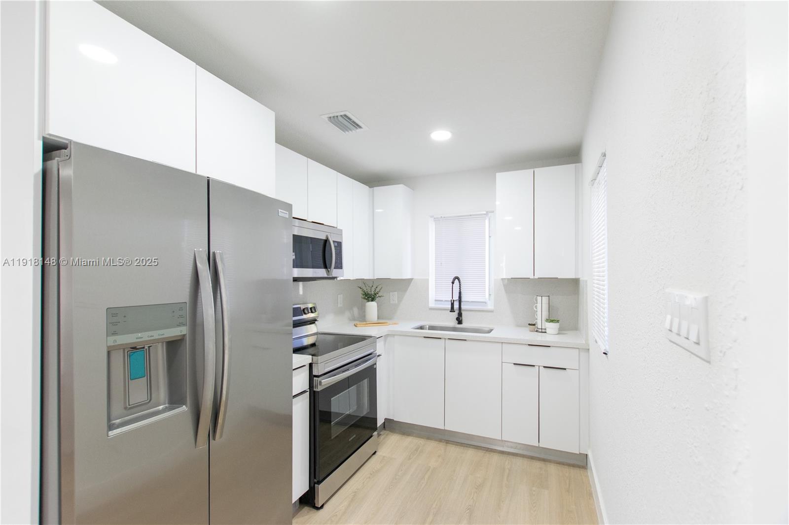 EAST GULFAIR - Residential