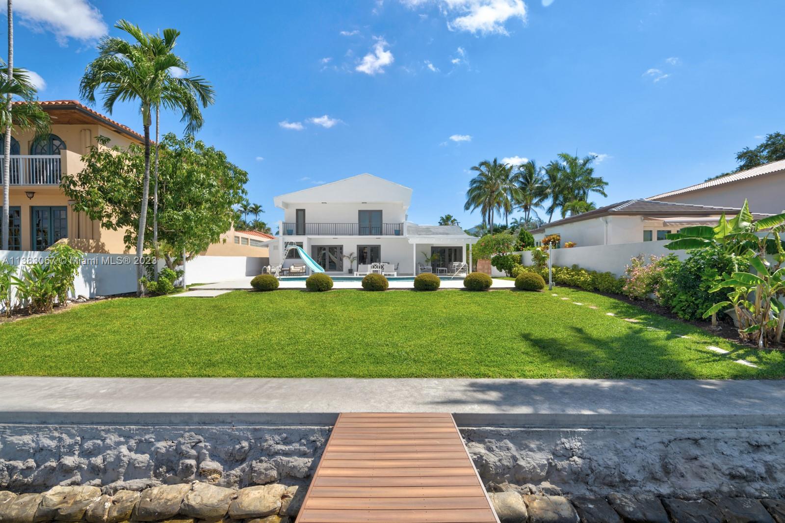 HIBISCUS ISLAND - Residential