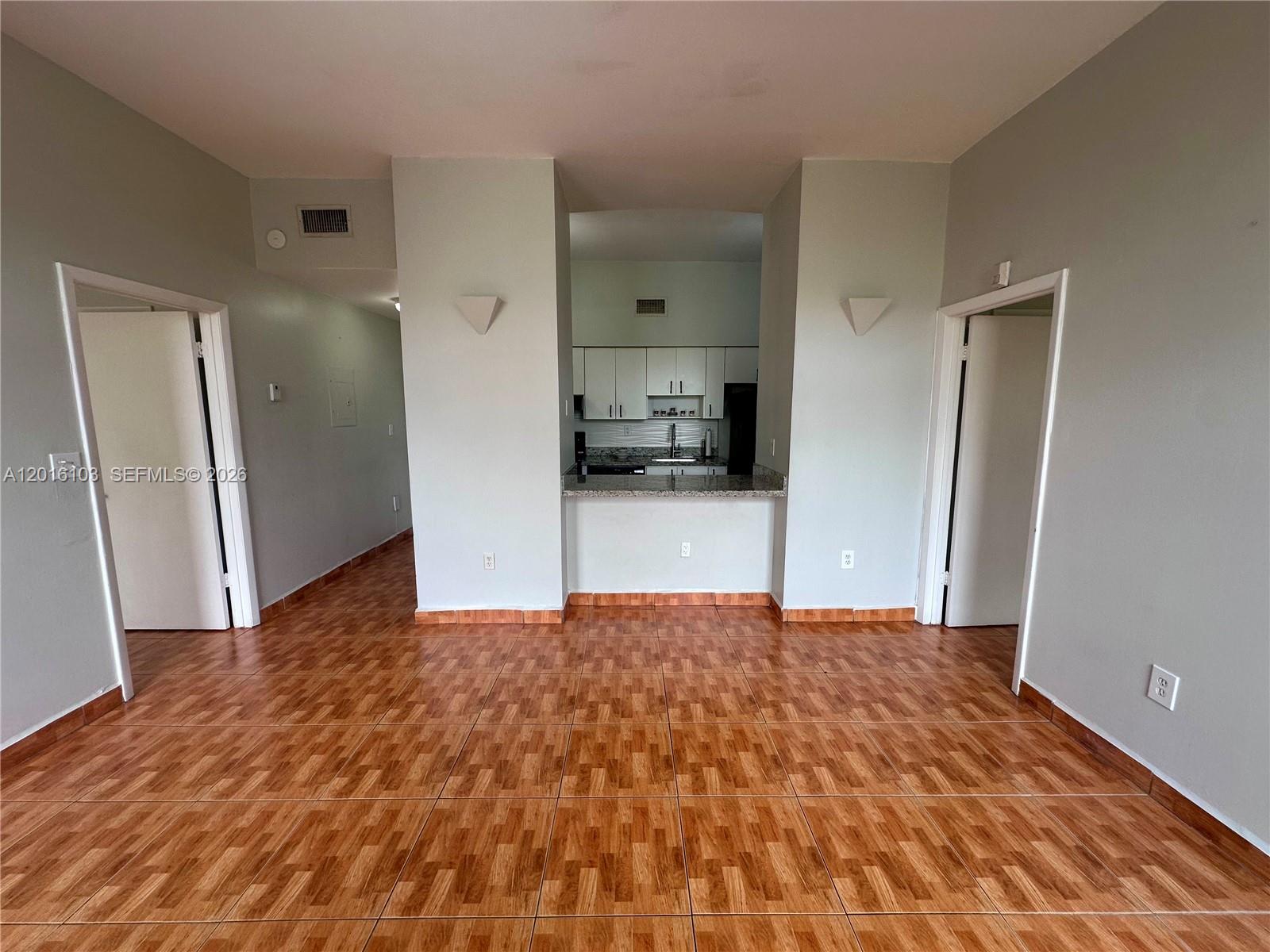 ROYAL PALMS CONDO - Residential