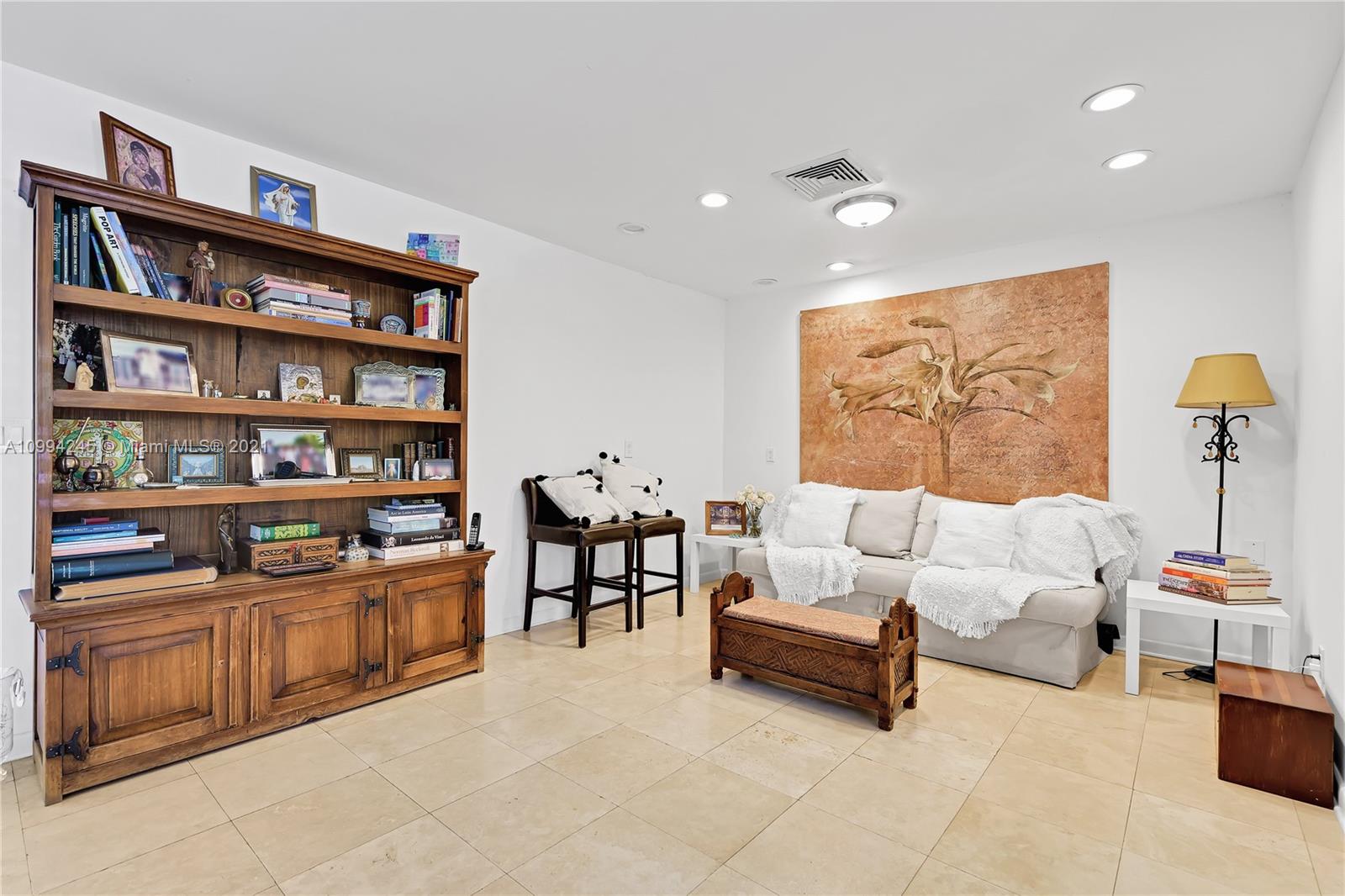 CAPE FLORIDA SUB SEC 3 - Residential