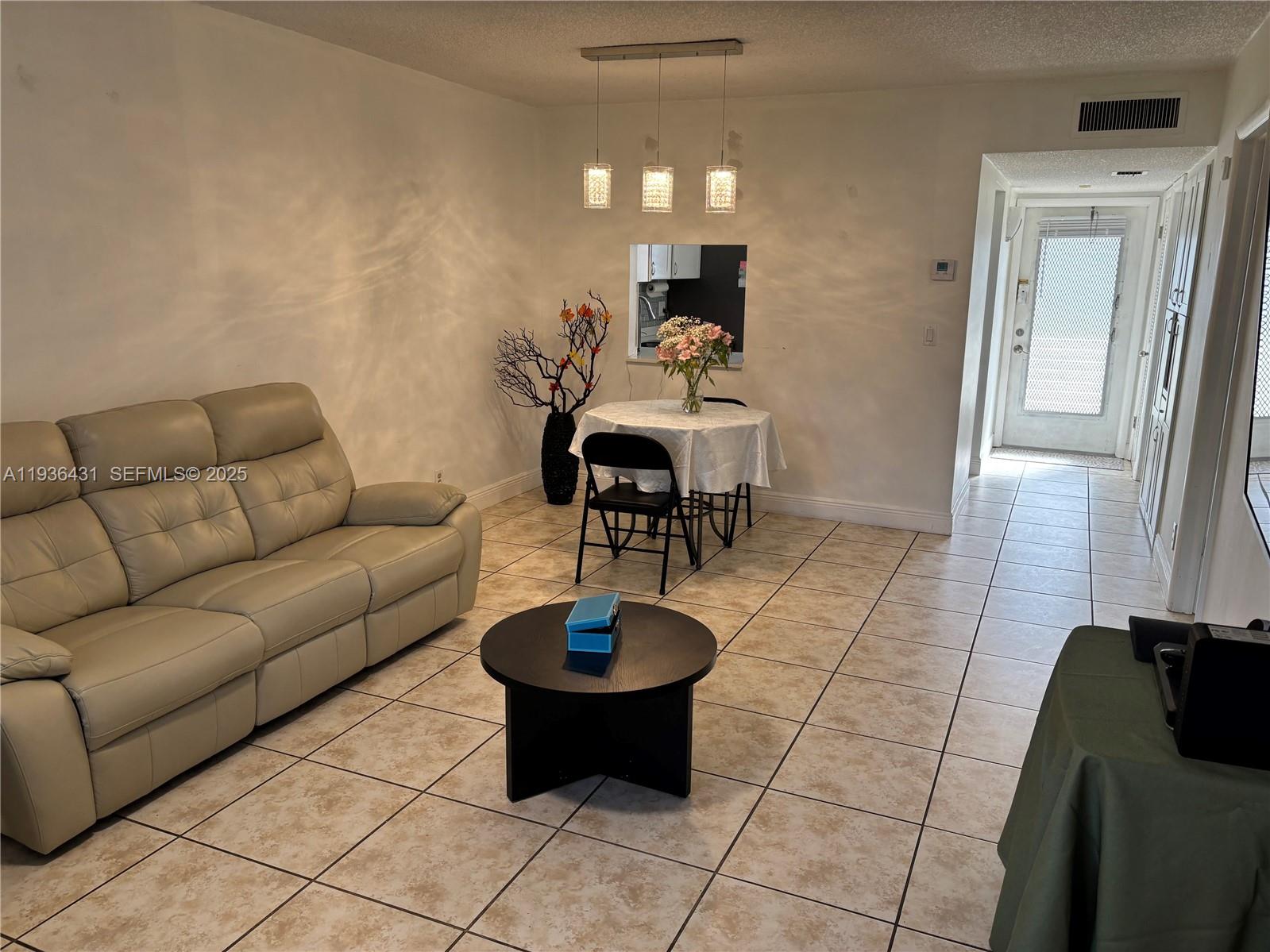 CAMBRIDGE HOUSE WEST - Residential Lease