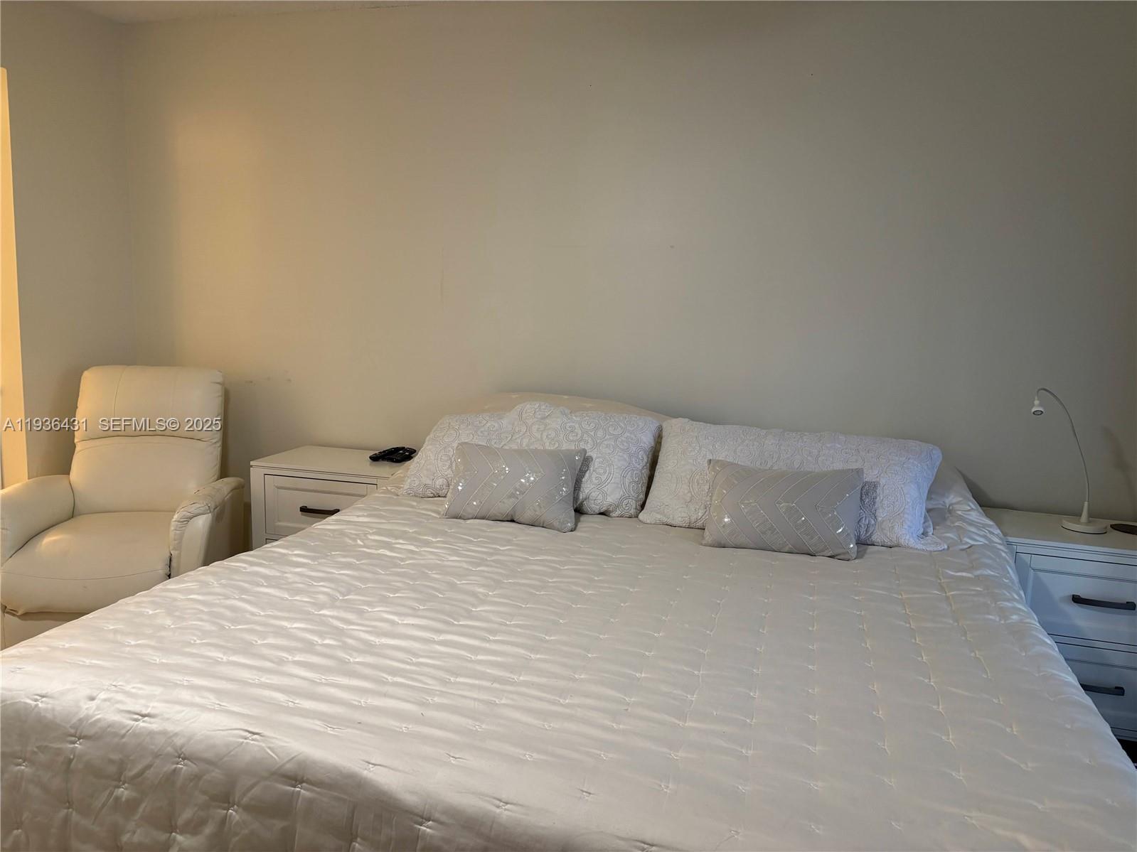 CAMBRIDGE HOUSE WEST - Residential Lease