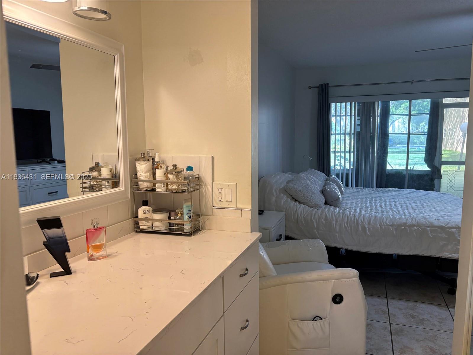 CAMBRIDGE HOUSE WEST - Residential Lease