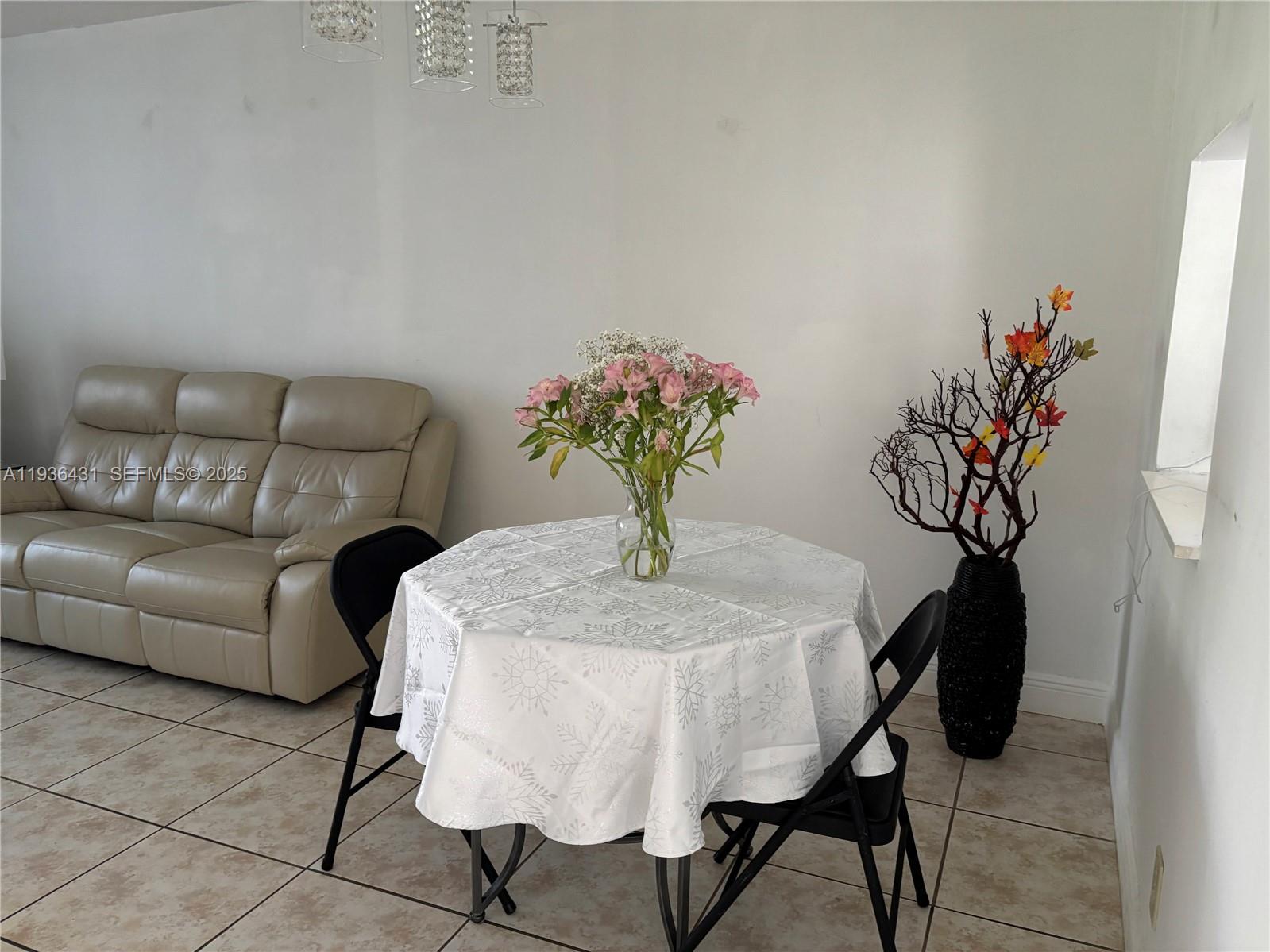 CAMBRIDGE HOUSE WEST - Residential Lease