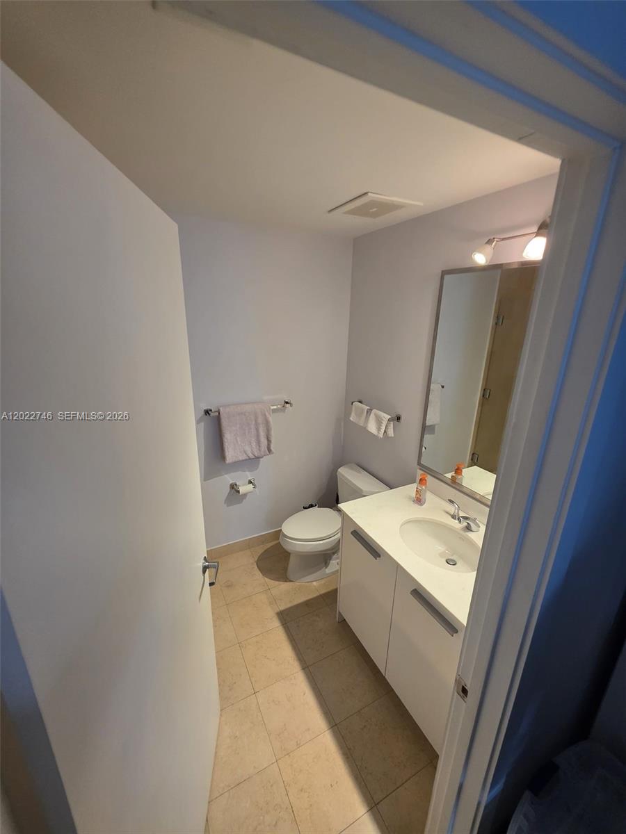 1060 Brickell Ave 2201