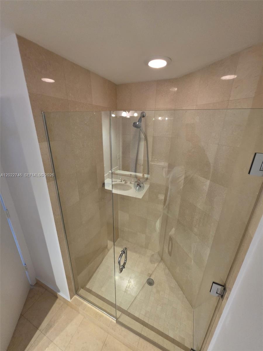 1060 Brickell Ave 2201