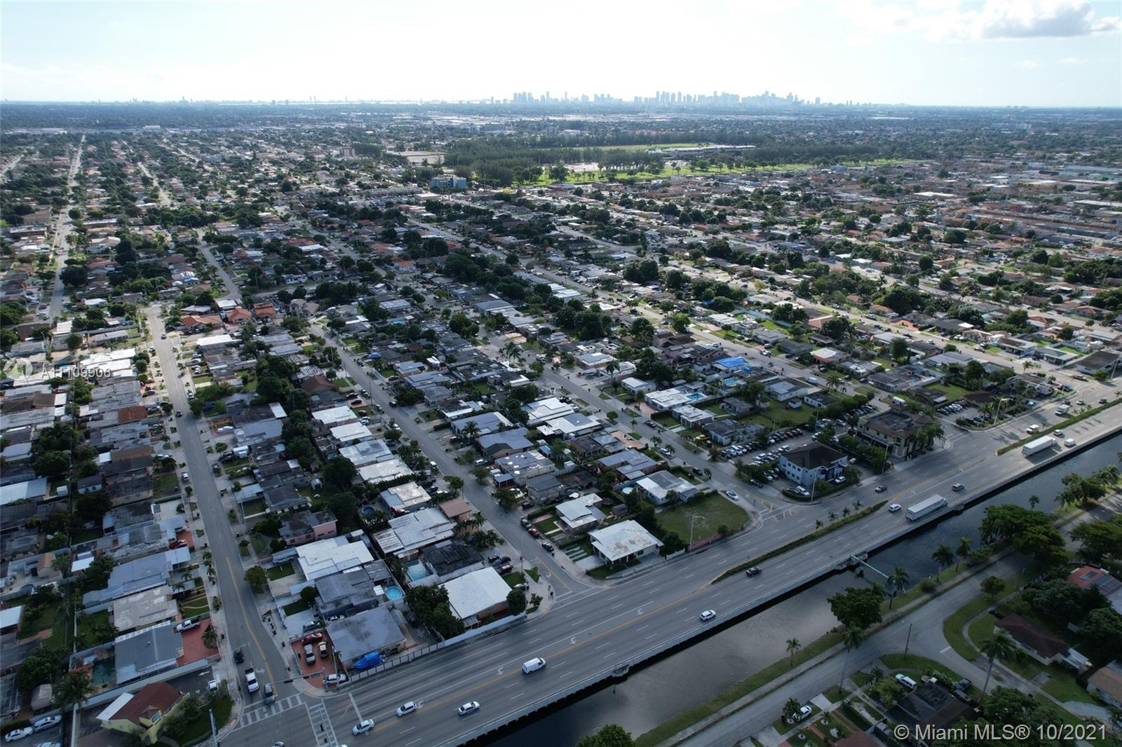 CAROLE ANNE PARK - Land