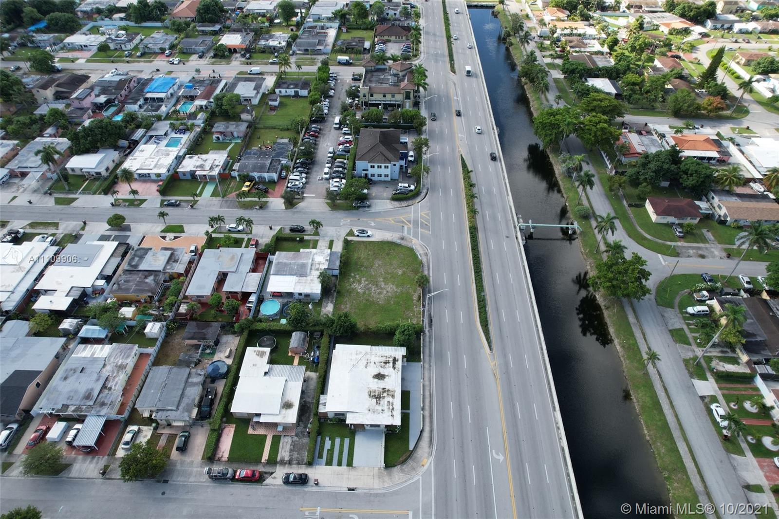 CAROLE ANNE PARK - Land