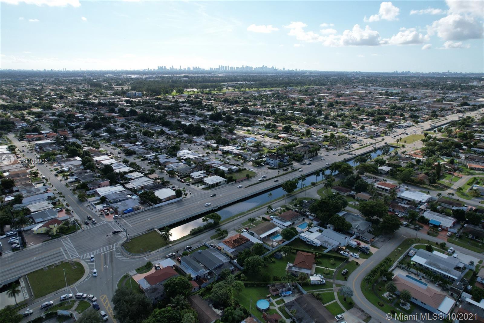 CAROLE ANNE PARK - Land