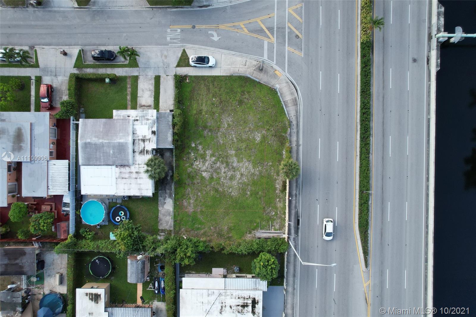 CAROLE ANNE PARK - Land