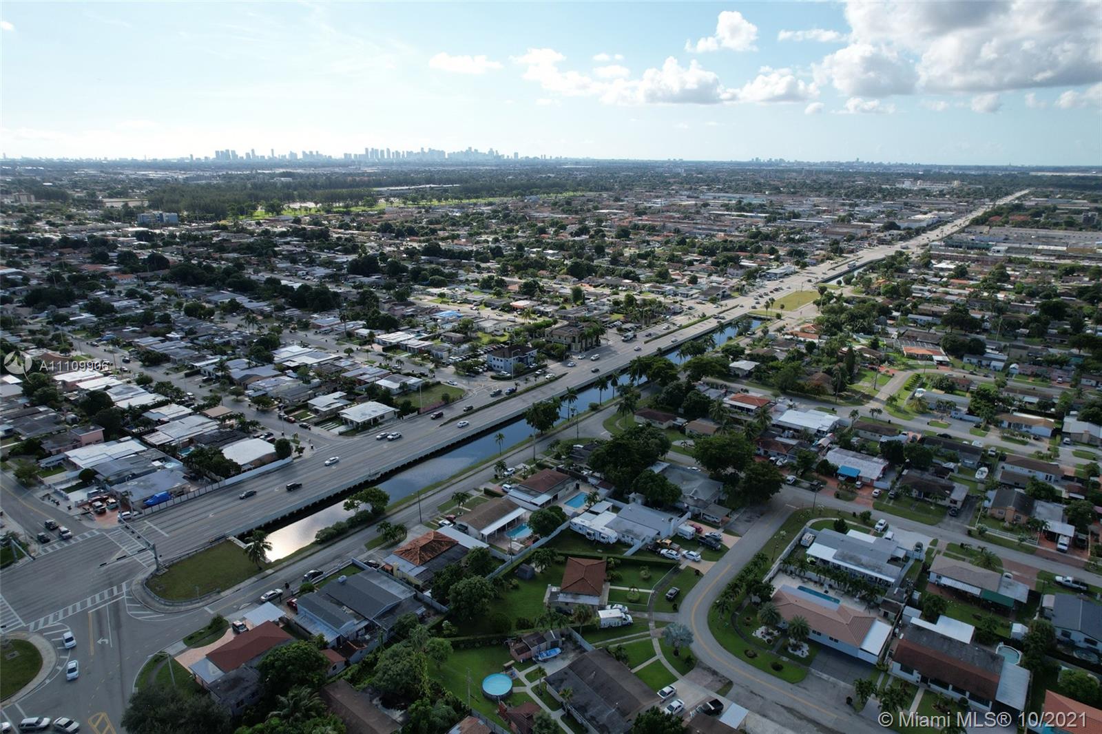 CAROLE ANNE PARK - Land