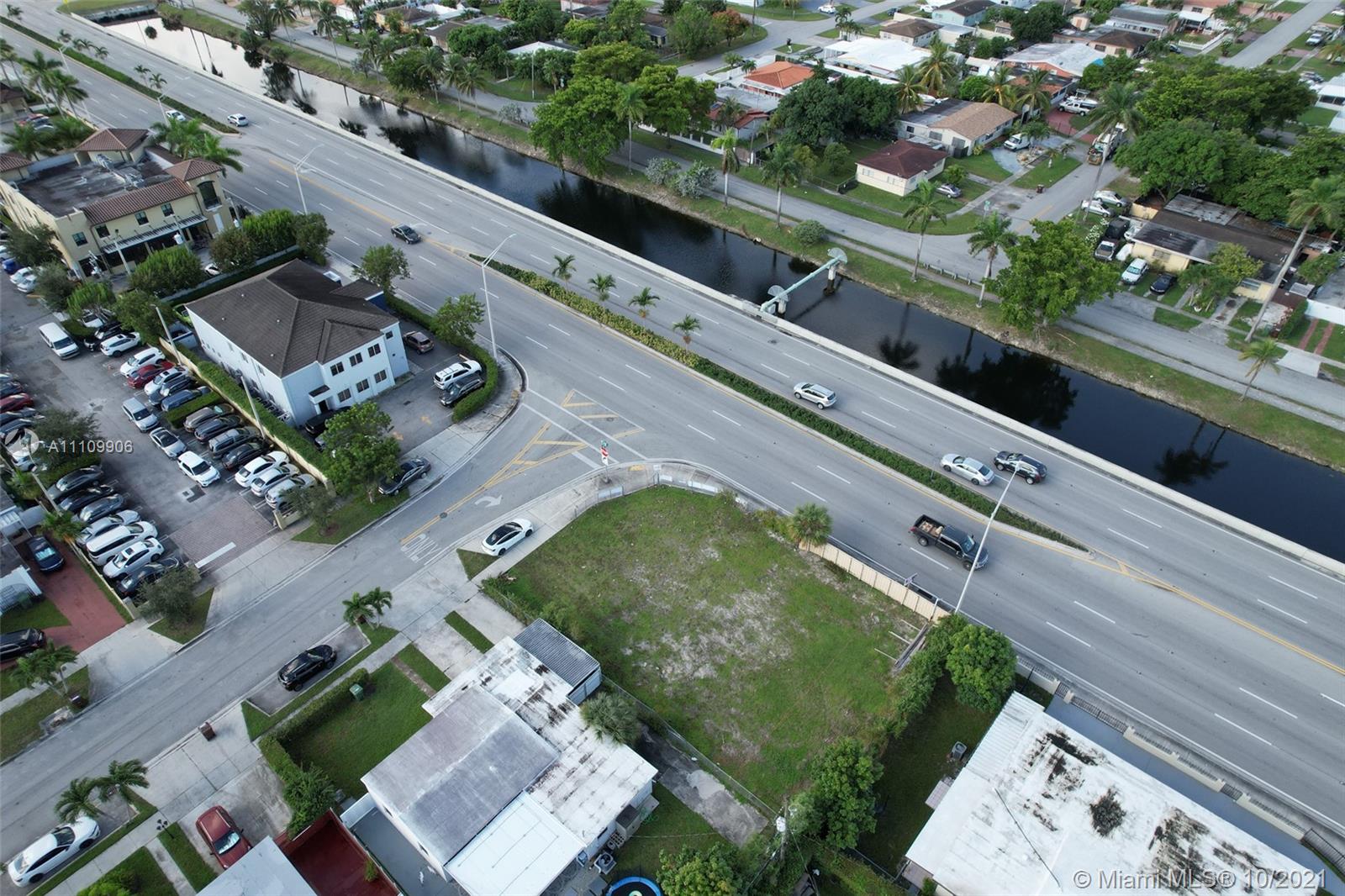 CAROLE ANNE PARK - Land