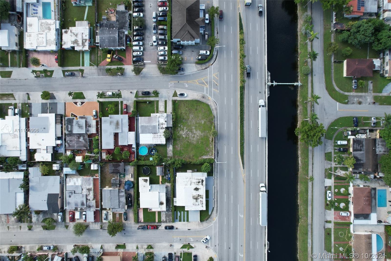 CAROLE ANNE PARK - Land