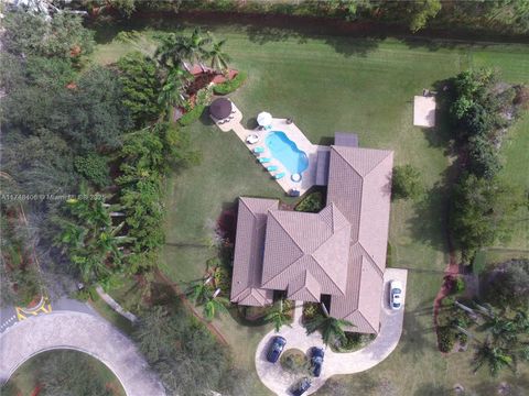 2750 E Jockey Cir E Davie FL 33330