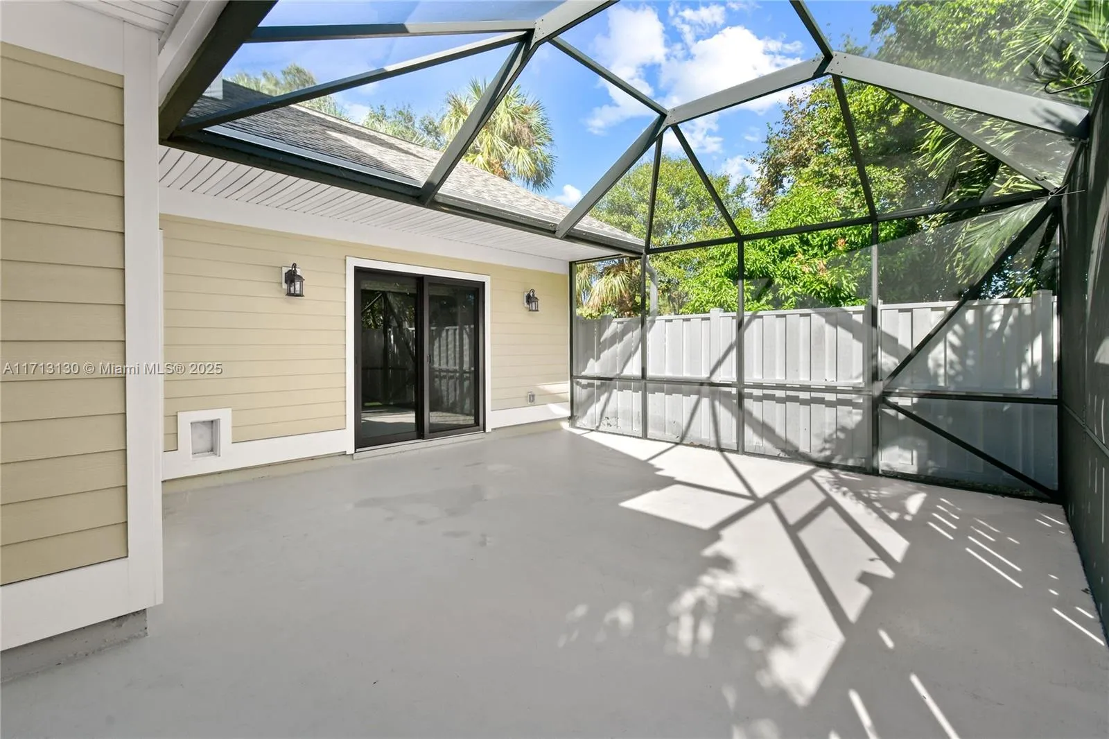 Jupiter, Florida 33458, United States, 3 Bedrooms Bedrooms, ,3 BathroomsBathrooms,Residential,Pending,24541