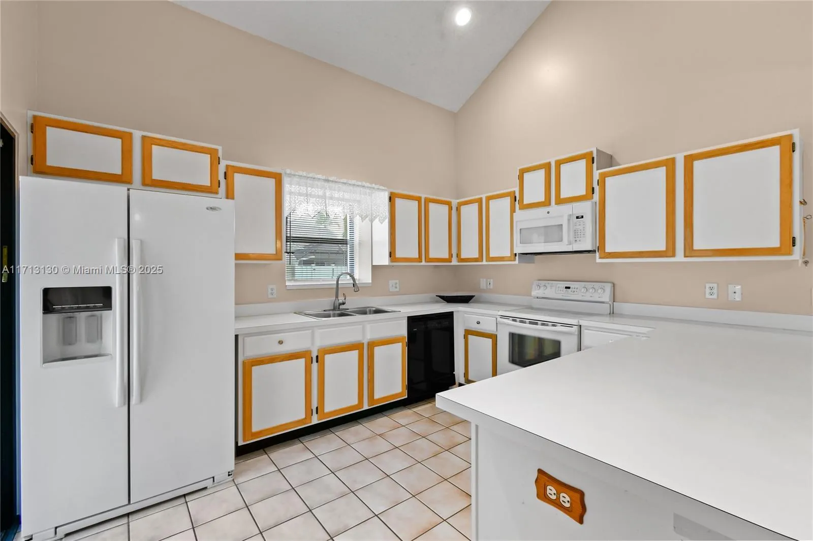 Jupiter, Florida 33458, United States, 3 Bedrooms Bedrooms, ,3 BathroomsBathrooms,Residential,Pending,24541