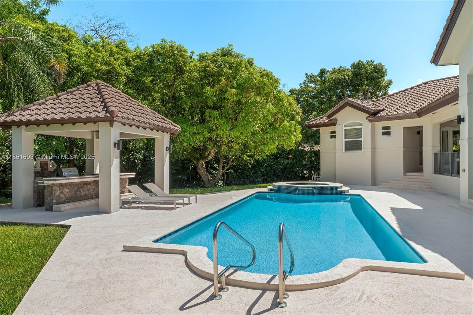 ROCKDALE ESTATES - Residential