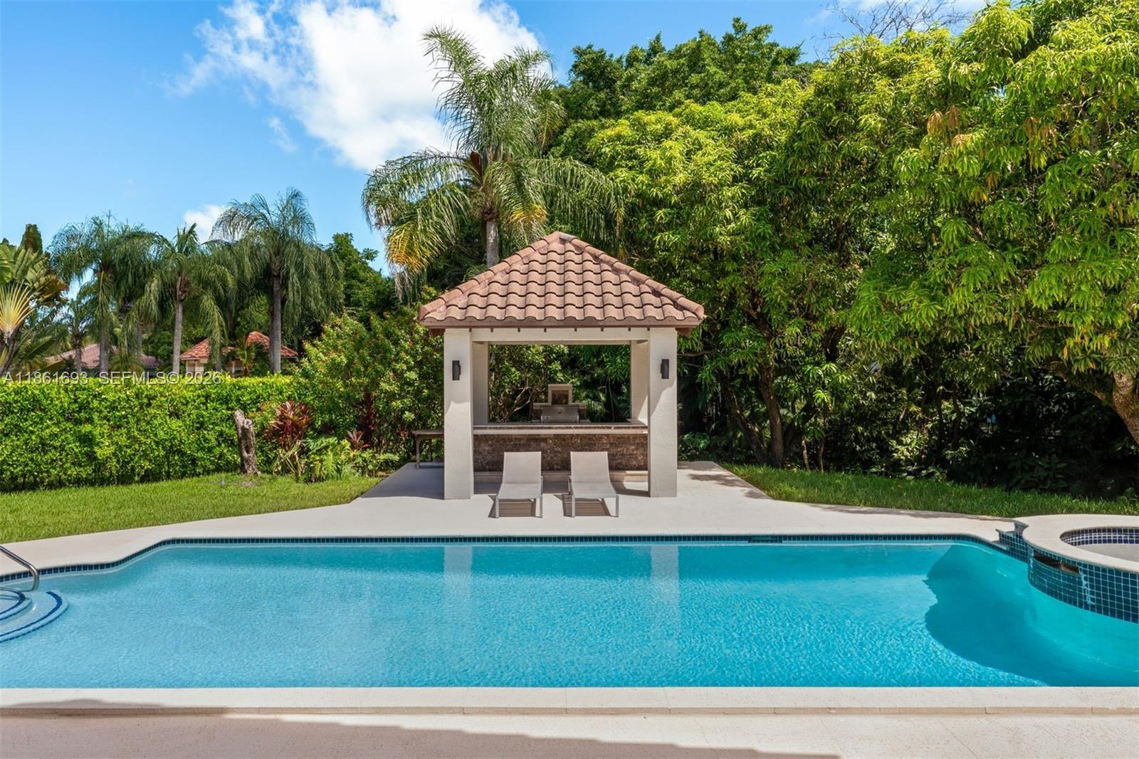 ROCKDALE ESTATES - Residential