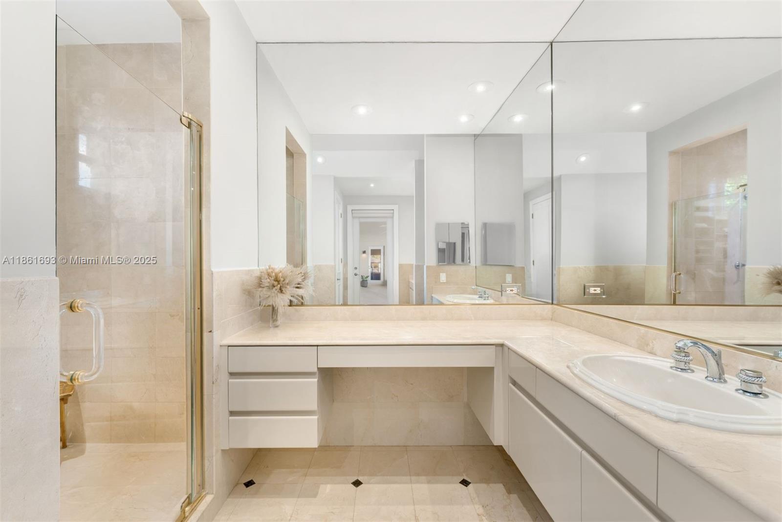 ROCKDALE ESTATES - Residential