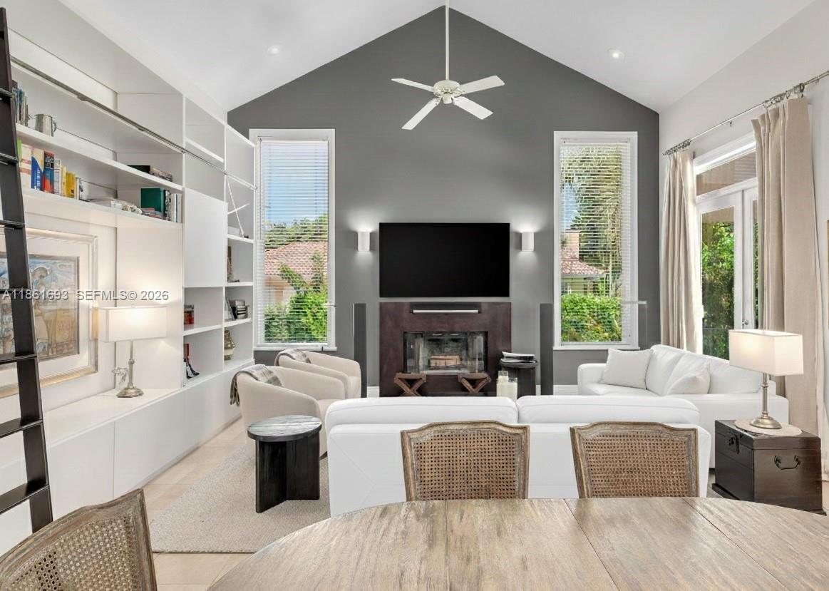 ROCKDALE ESTATES - Residential