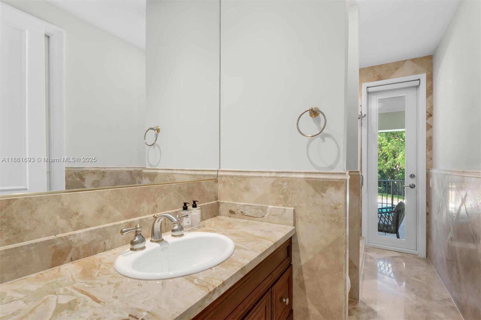 ROCKDALE ESTATES - Residential