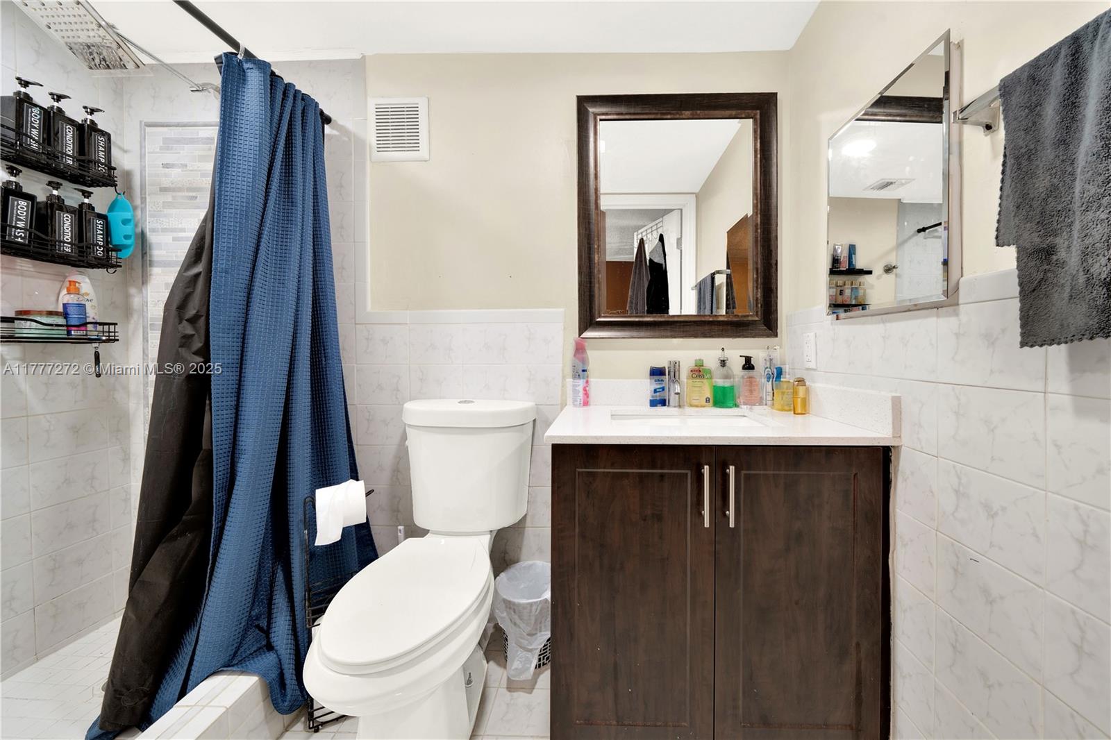 HORIZONS WEST CONDO #2 - Residential