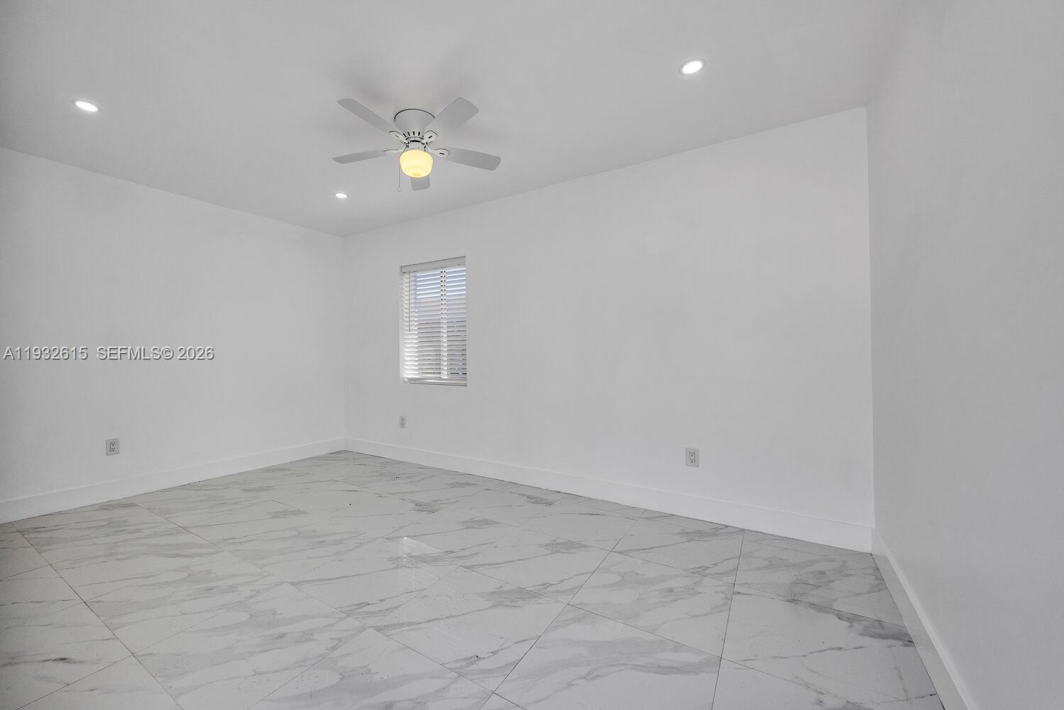 GRAPELAND HEIGHTS 2ND SEC - Residential