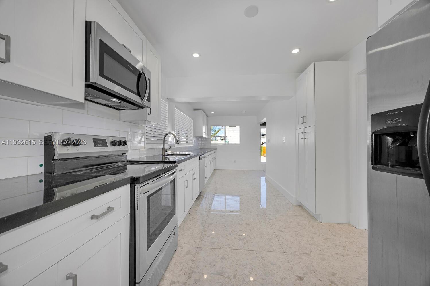 GRAPELAND HEIGHTS 2ND SEC - Residential