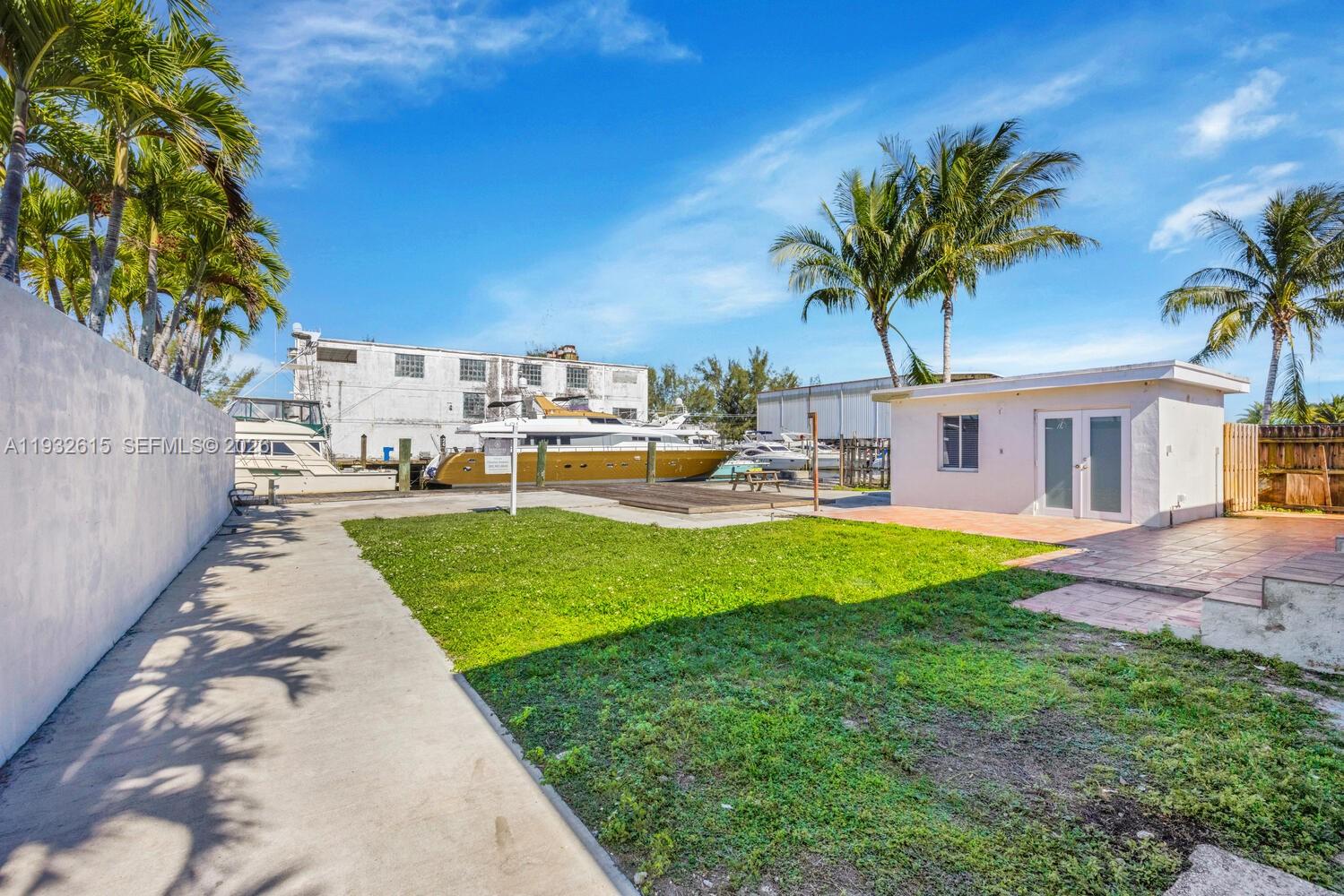 GRAPELAND HEIGHTS 2ND SEC - Residential