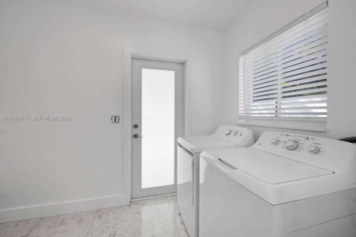 GRAPELAND HEIGHTS 2ND SEC - Residential