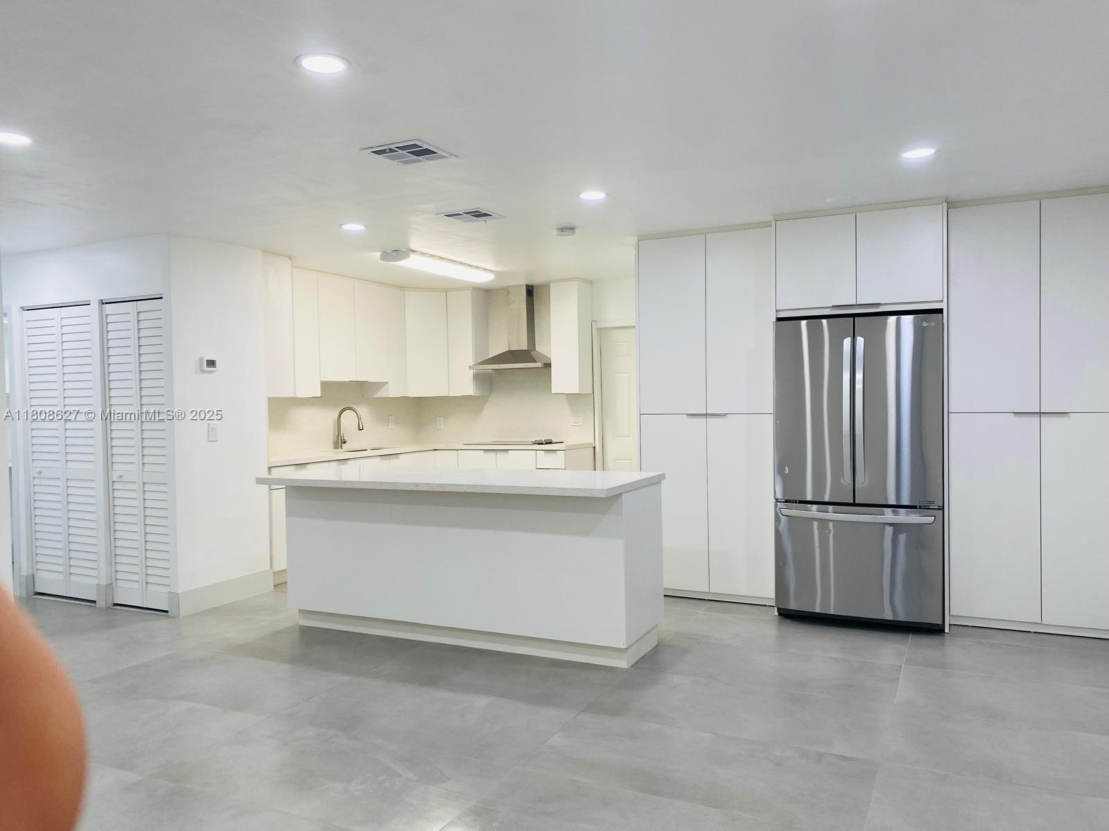 2820 Nw 14th Ct, Fort Lauderdale, Broward County, Florida - 4 Bedrooms  
2 Bathrooms - 