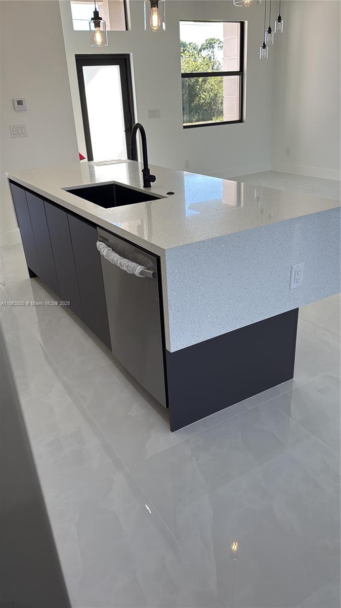 Sunshine - Residential