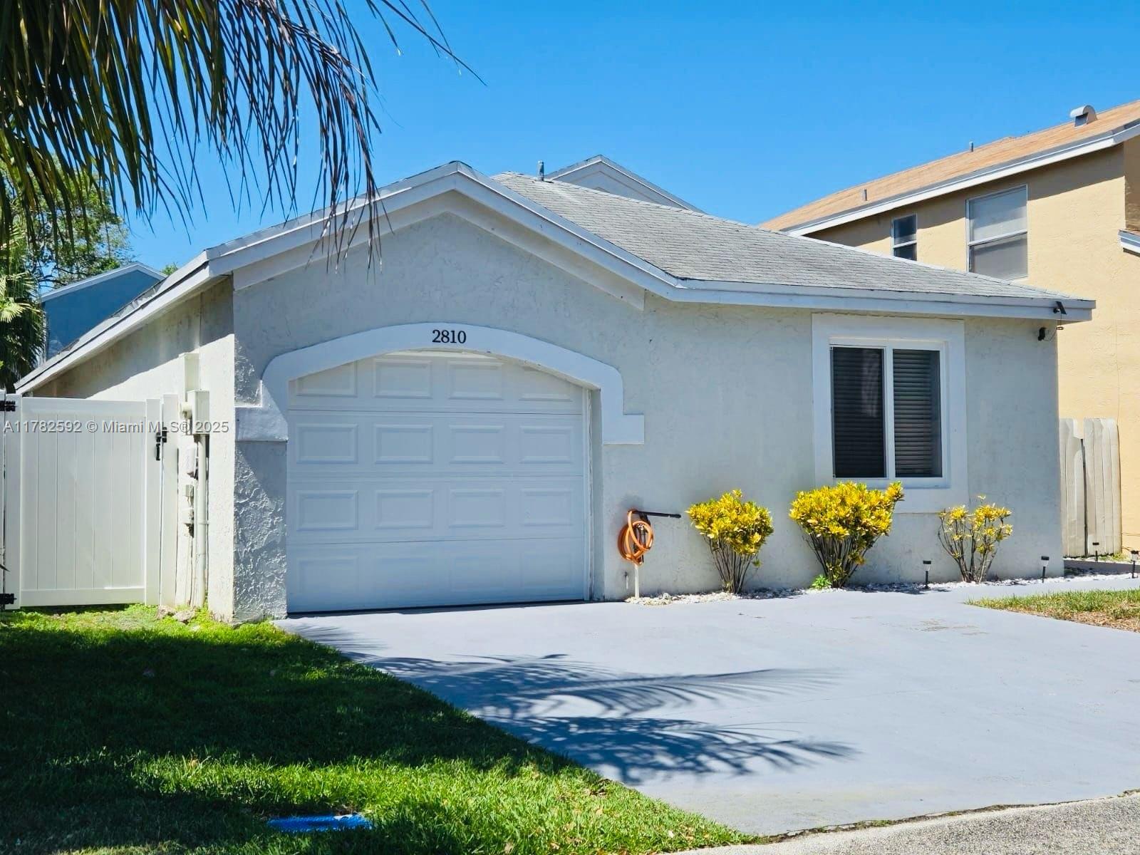 2810 E River Run Cir E Cir 2810, Miramar, Broward County, Florida - 3 Bedrooms  
2 Bathrooms - 
