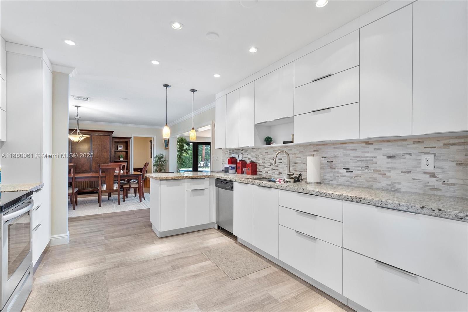 MIAMI LAKES LAKE MARTHA S - Residential