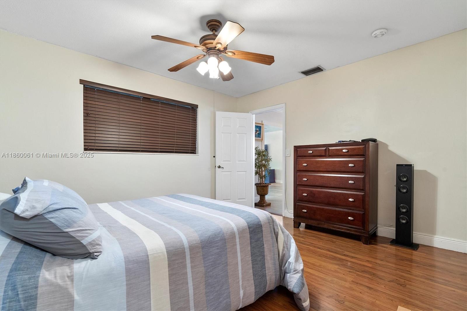 MIAMI LAKES LAKE MARTHA S - Residential