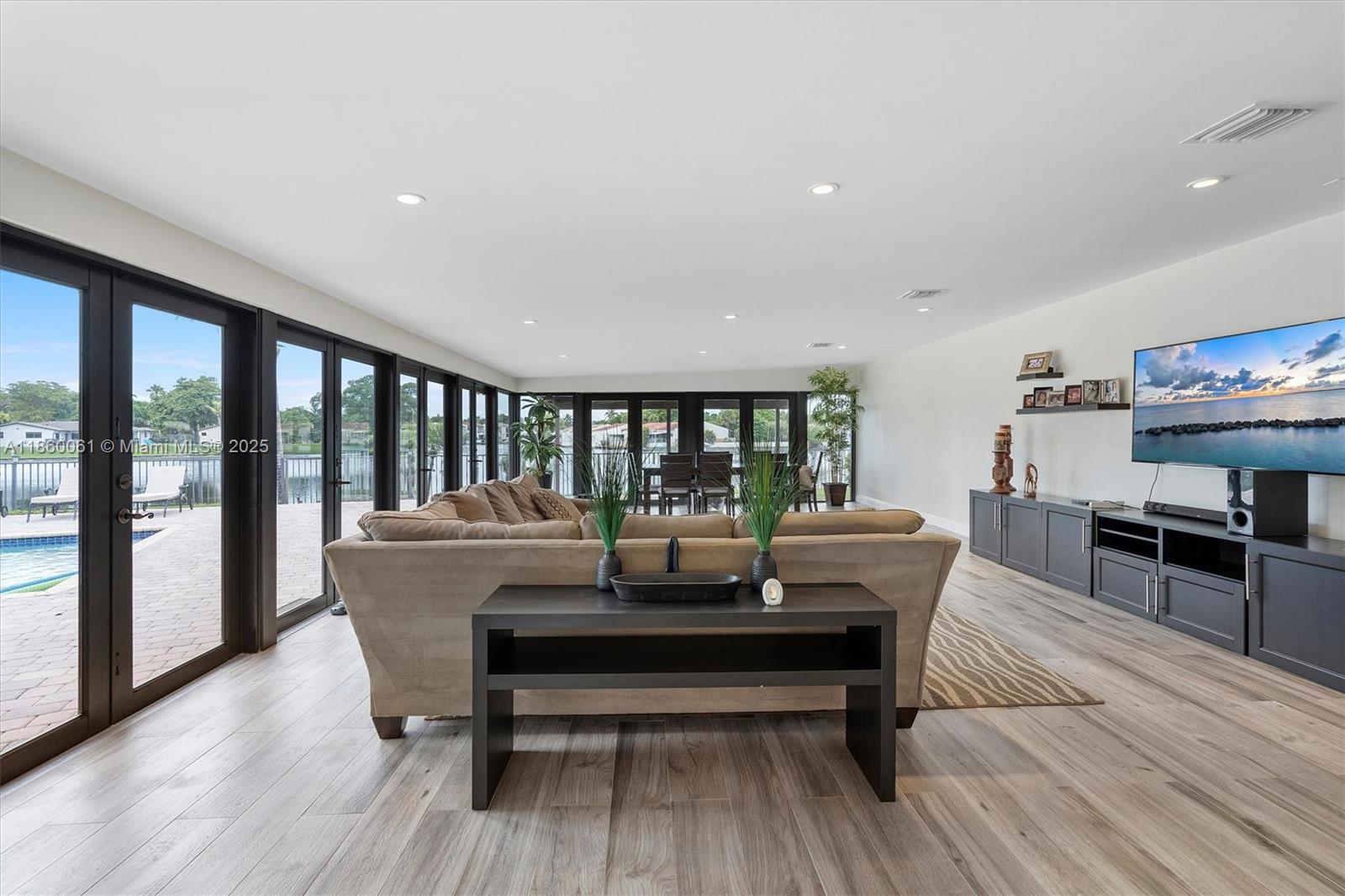 MIAMI LAKES LAKE MARTHA S - Residential