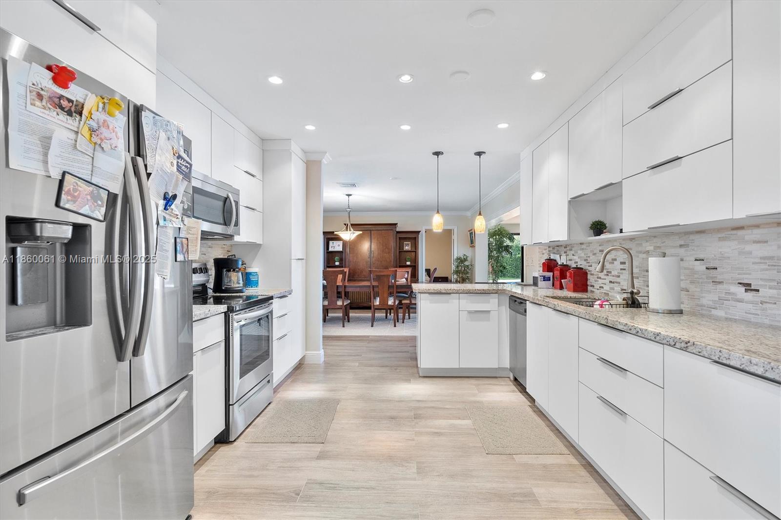 MIAMI LAKES LAKE MARTHA S - Residential