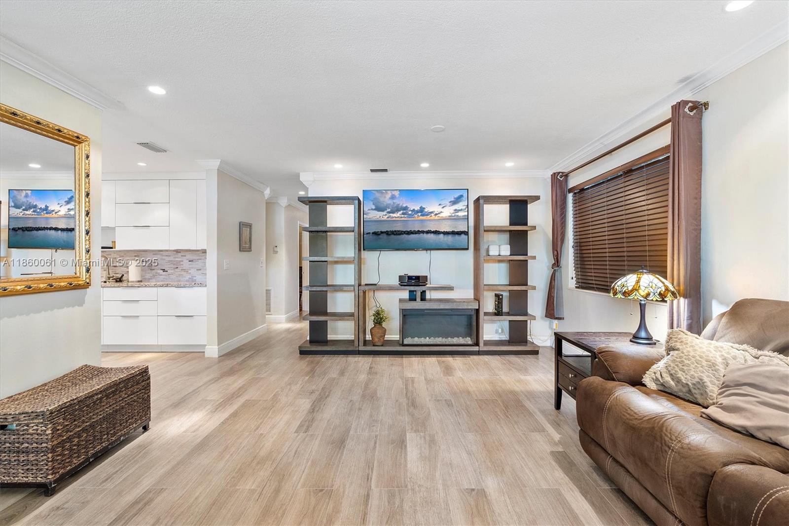 MIAMI LAKES LAKE MARTHA S - Residential