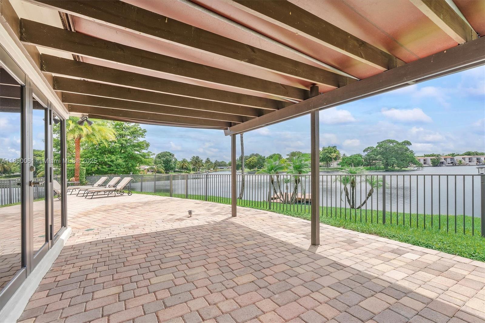 MIAMI LAKES LAKE MARTHA S - Residential