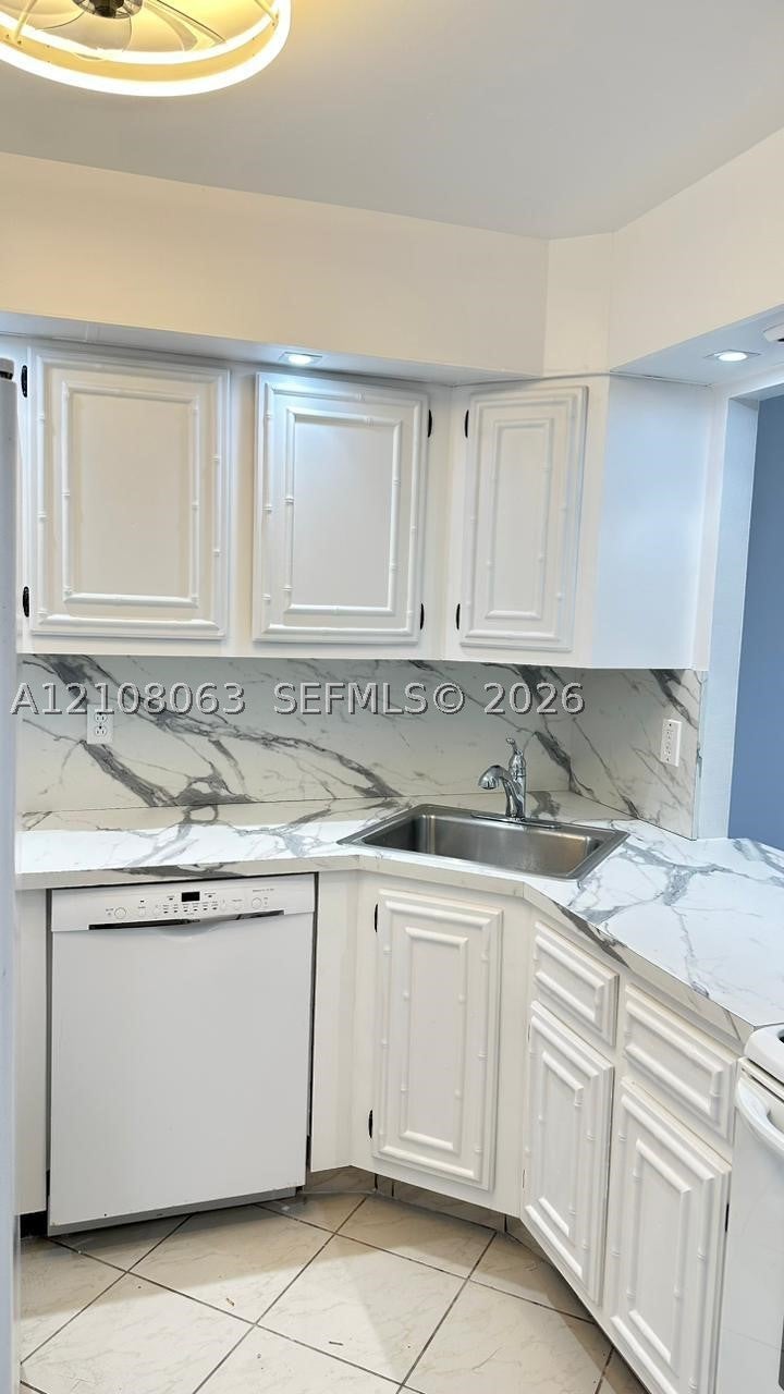 701 Three Islands Blvd 315