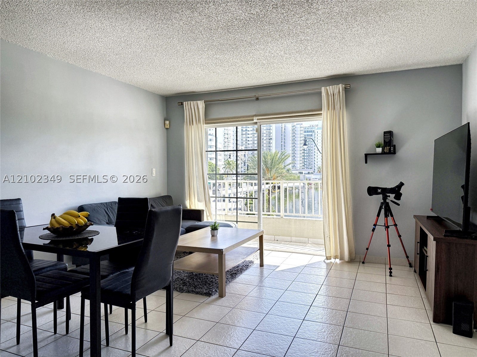 2600 Collins Ave 308